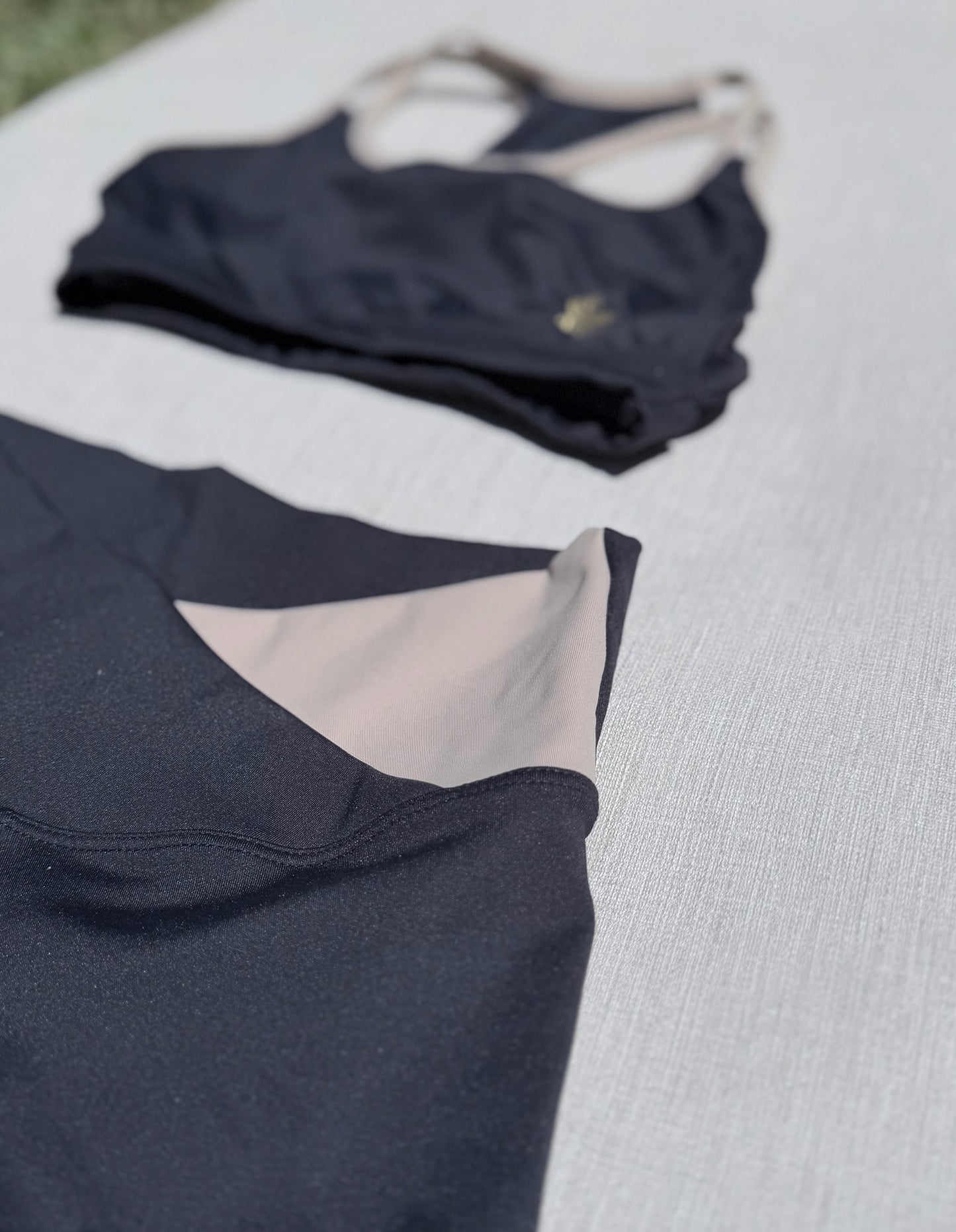 Conjunto Fitness Bicolor Preto/Nude