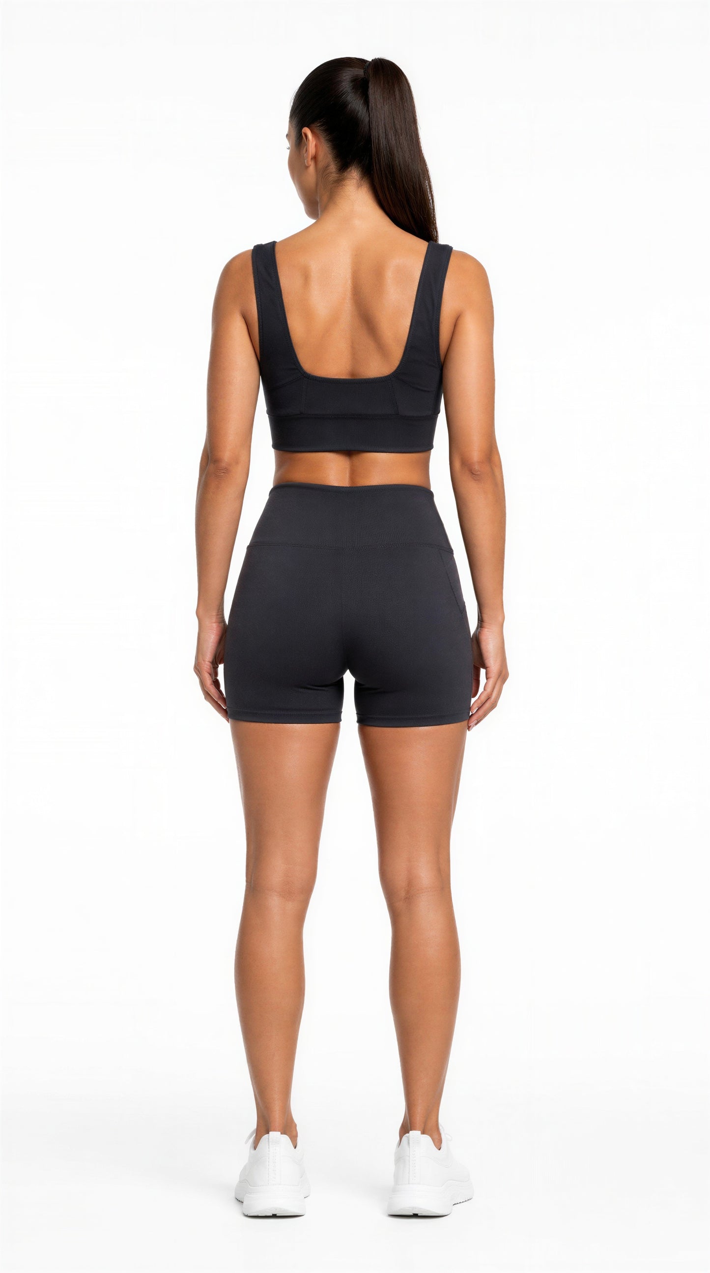 CONJUNTO FITNESS CANELADO PRETO- BERMUDA COM BOLSO E TOP
